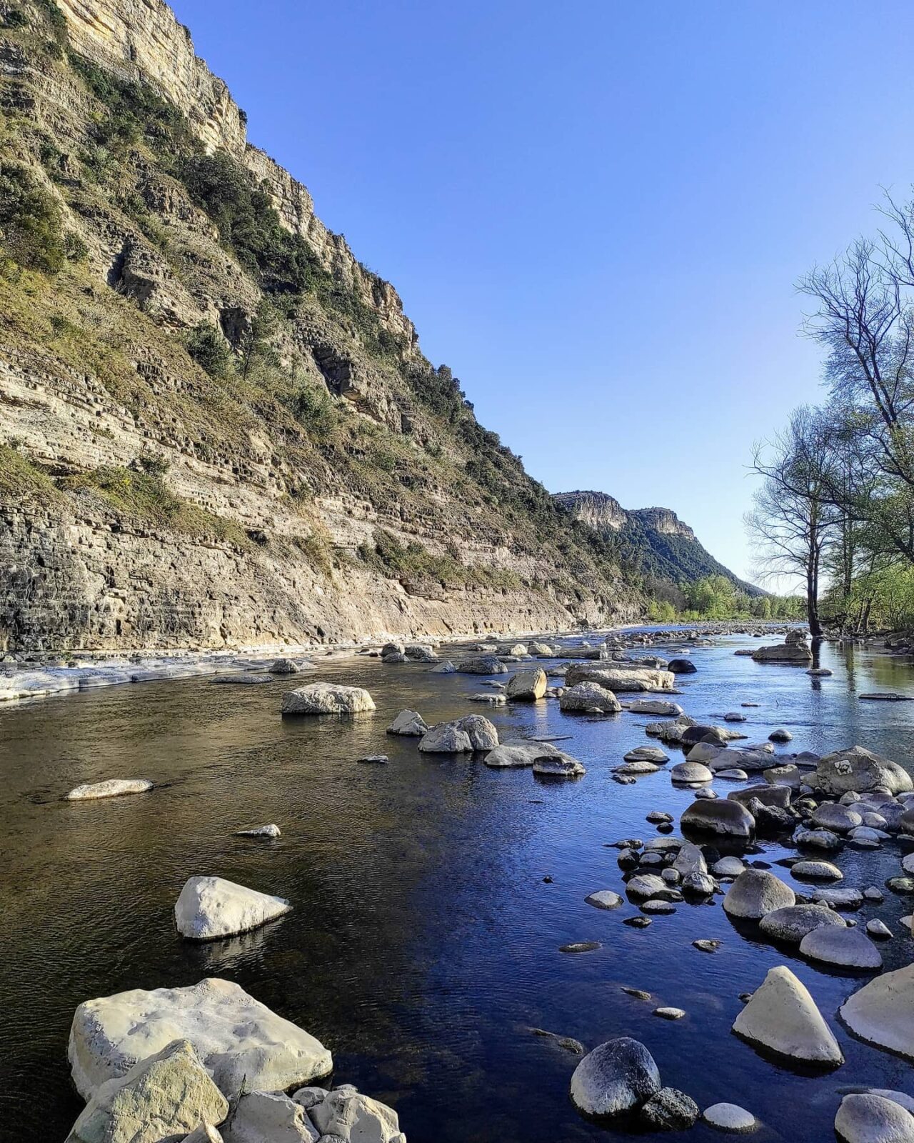 Le rocher et l&rsquo;île de Jastres