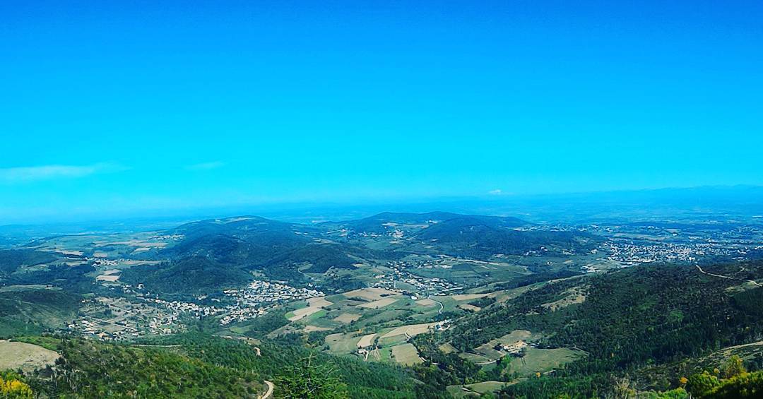 Au loin, les Alpes, depuis la croix de Chirol
