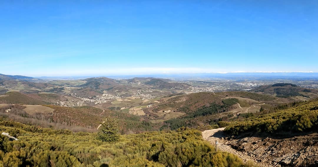 Printemps à la croix de Chirols