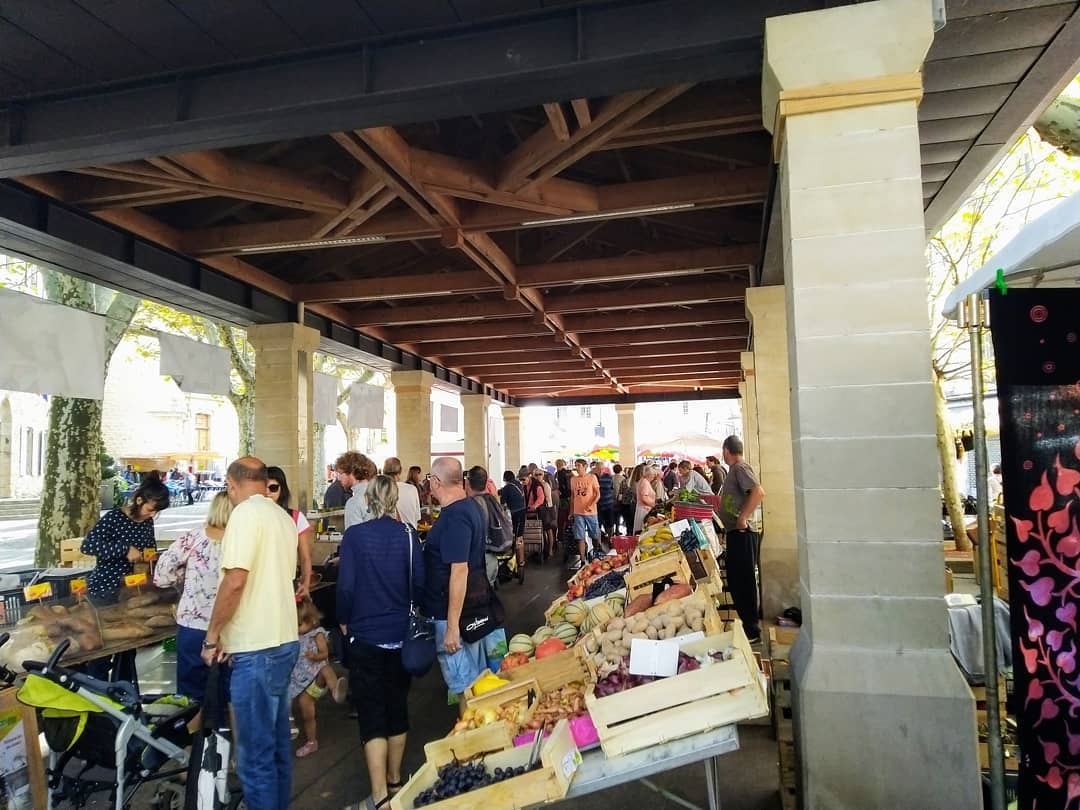 Marché couvert à Aubenas